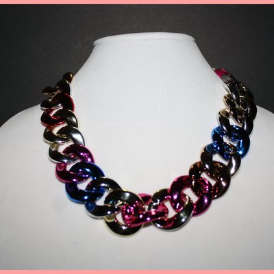 Tri-color chunky necklace