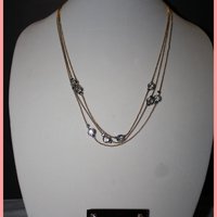Gold DIamond Stud Necklace with Earrings - Thumbnail 2