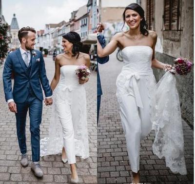  Beach Lace Satin Strapless Wedding Dresses Sleeveless Jumpsuits Garden Bridal Dress vestidos de novia With Overskirt Wedding Gowns