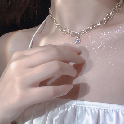 French Retro Style Pretty Lace Teardrop Crystal Chain Necklace