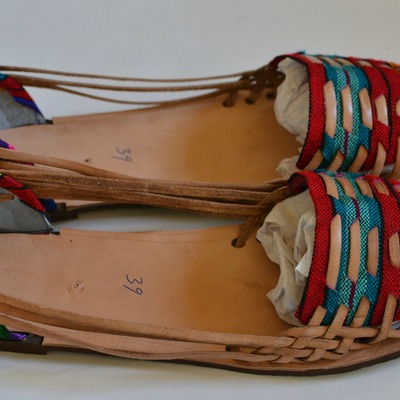 Women's caites (sandals) size 39 us 8