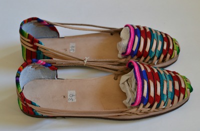 Women's Caites (sandals) Size 39 US 8