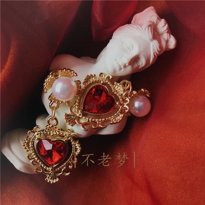 Vintage palace baroque gothic loli love ear clip stud earrings