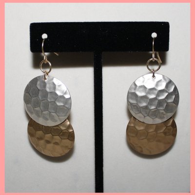 Silver & gold hammered disc layered necklace with earrings