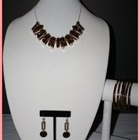 Stunning Gold & Tortise Necklace - Thumbnail 2
