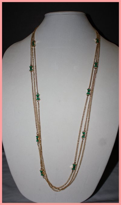 Gold & green bows drop necklace with earrings