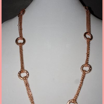 Beautiful rose gold circles necklace & earrings