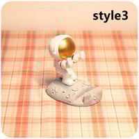 Astronaut creative mobile phone holder - Thumbnail 3