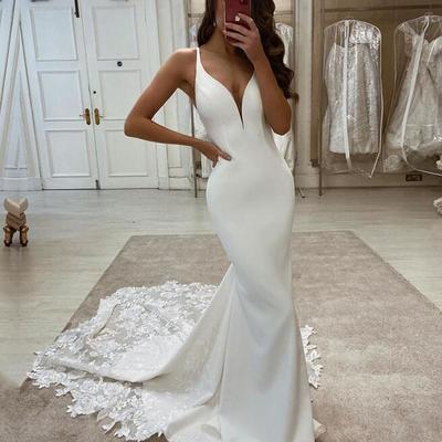 Mermaid deep v-neck wedding gown bridal dress - Thumbnail 3