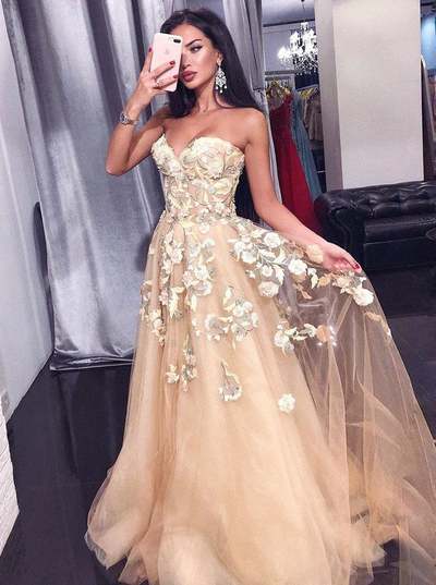 SP1961,Sweetheart Tulle Long Prom Dress with Floral Appliques