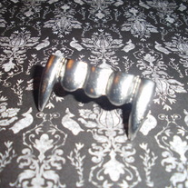 Vampire Teeth Ring