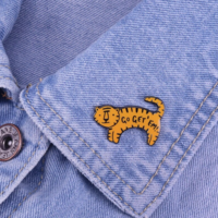 Free Shipping-GO GET 'EM TIGER PIN - Thumbnail 1