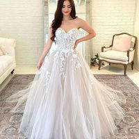 Gorgeous Ball Gown Sweetheart Tulle Wedding Dresses with Appliques - Thumbnail 1