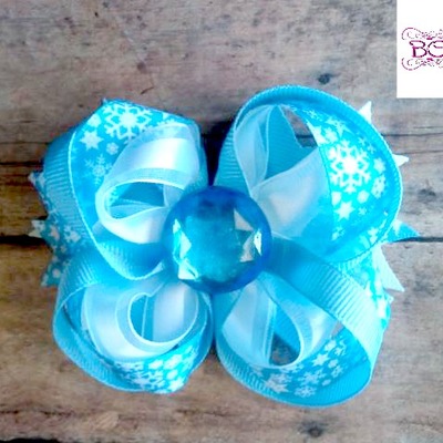Snowflake bow