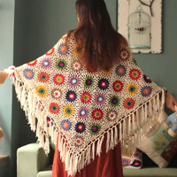 RETRO FLOWERS TASSET CAPE - Thumbnail 1