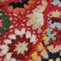 RETRO FLOWERS SWEATER VEST - Thumbnail 5