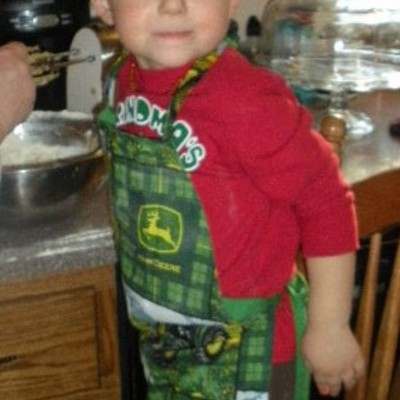 Child's apron - Thumbnail 1