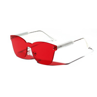 One-piece lens fashion sunglasses - Thumbnail 3