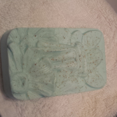 The garden fairy goat's milk glycerin bar in english gardens fragrance - Thumbnail 4