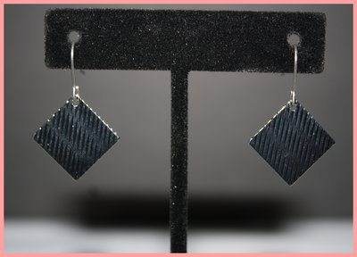 Silver diamond shaped earrings