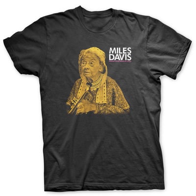 If peeing your pants is cool, consider me miles davis - t shirt