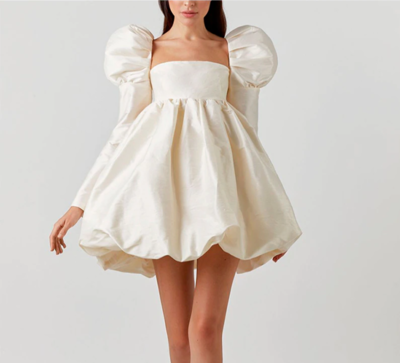 Fashion Retro Beige Satin Puff Sleeve Ball Gown