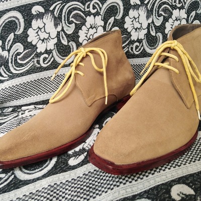 Luxury adult brown chukka in genuine suede lace up formal boot