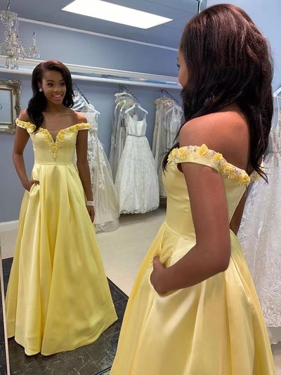 Yellow Prom Dresses Off Shoulder with Handmade Flowers