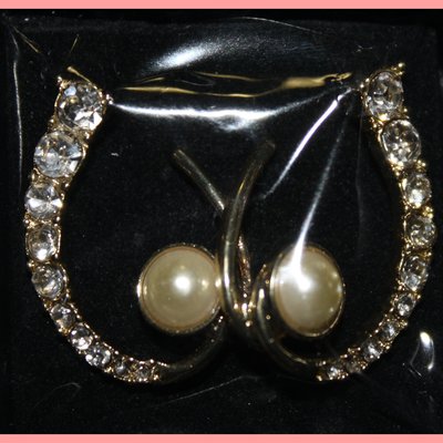 Gold diamond pearl hoops earrings 