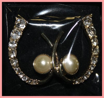 Gold diamond pearl hoops earrings 
