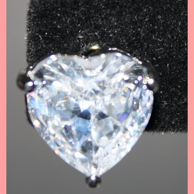 Diamond heart stud earrings 