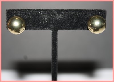 Gold stud earrings 