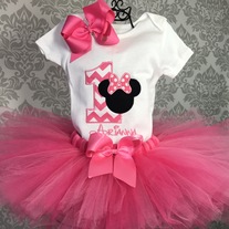 Bows and Bling Boutique