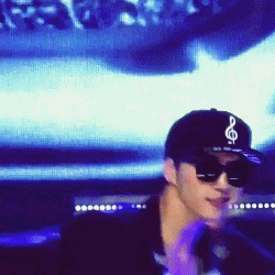 Tumblr m7qb1v8np21r5a5gwo2 r1 250