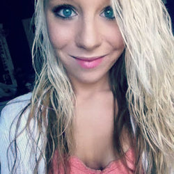 Demmuthafuckkinblueeyes