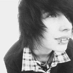 Tumblr nychrklcbe1uqylxqo1 500