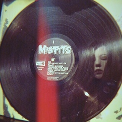 285d5b41 7766 4670 9ac5 05409d5b5e46