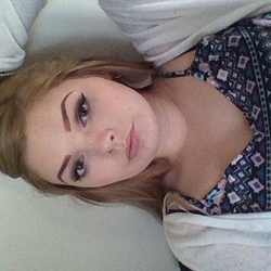 Tumblr nel0i3otes1qcn8kyo1 1280