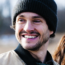 Tumblr o4rkqyh0711v8zy42o5 400cropped